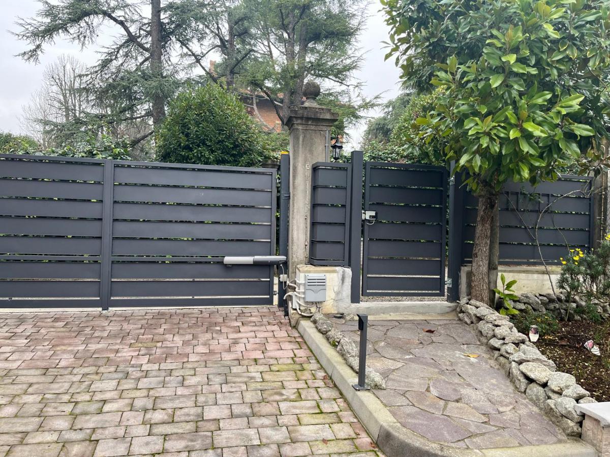 Casa Filippini Bed & Breakfast โบโลญญา ภายนอก รูปภาพ